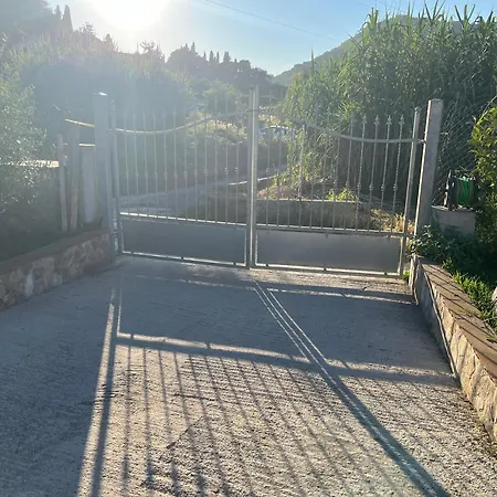 Casa Nina * Carrara